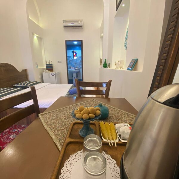 اتاق پروین اعتصامی