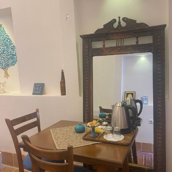 اتاق پروین اعتصامی