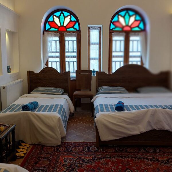 اتاق نیما یوشیج