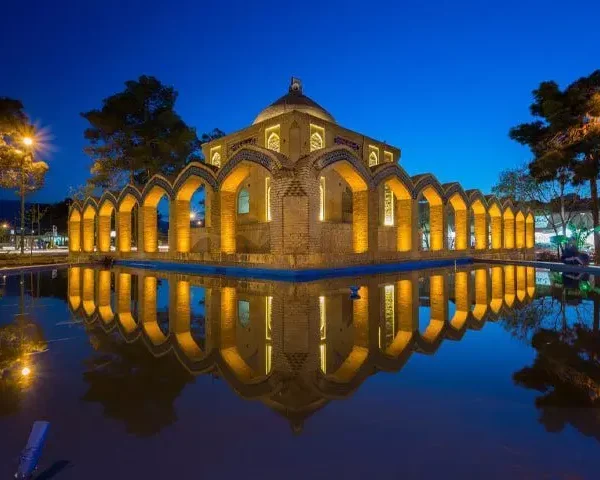 ۱۰ مکان دیدنی اطراف هتل سرای سهراب سپهری